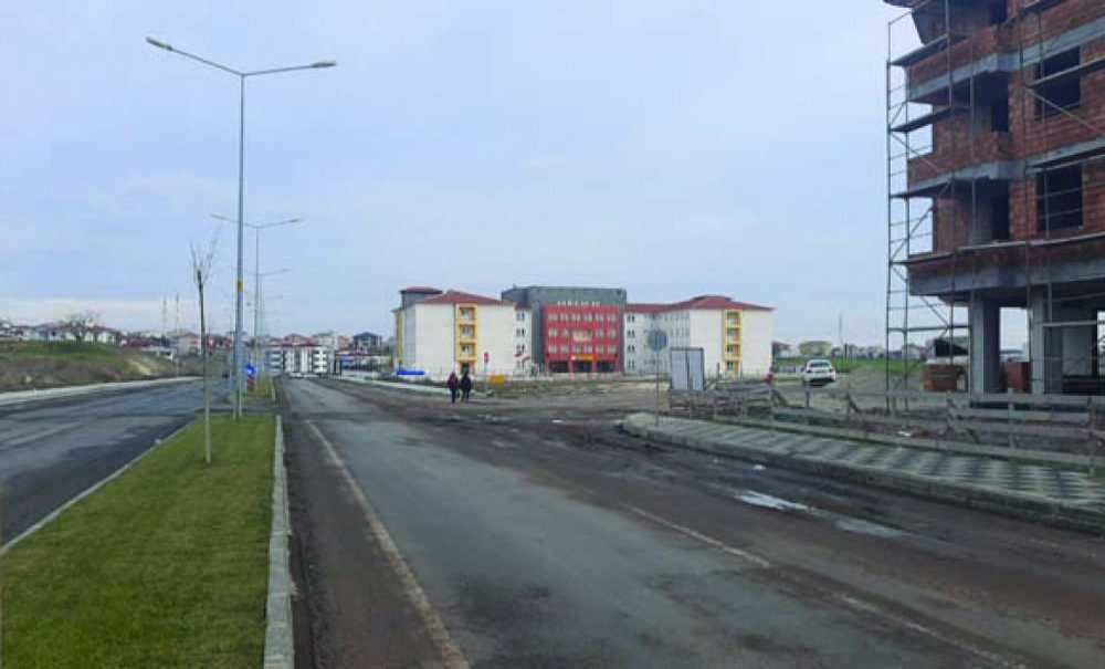 Yol Değil Mayın Tarlası