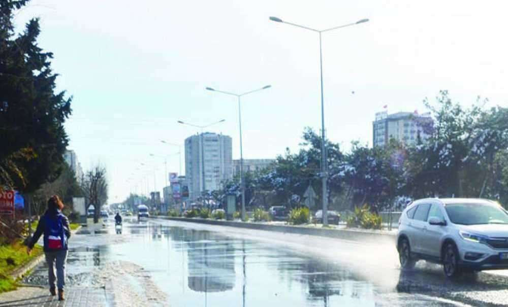 Yol Yine Göle Döndü