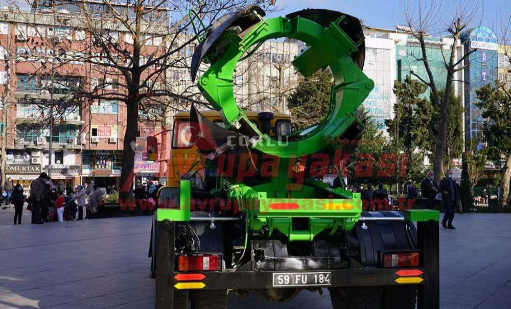 Ağaç Sökme Makinasını Kendileri İmal Ettiler