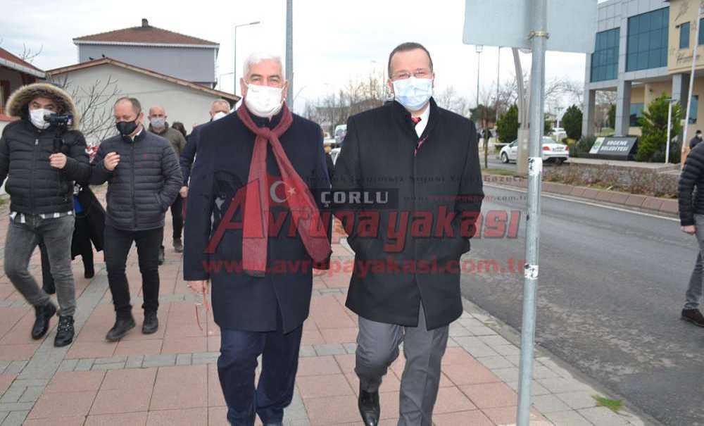 Ayağının Tozu İle Esnafı Gezdi