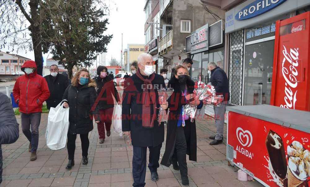 Ayağının Tozu İle Esnafı Gezdi