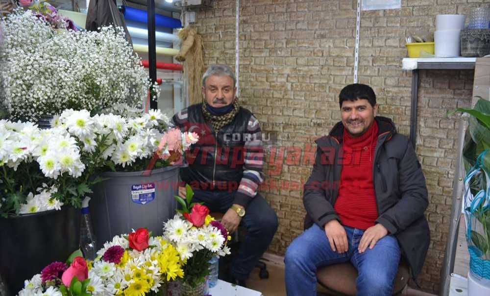Pandemi De Olsa, Sevgiliye Çiçek Unutulmadı