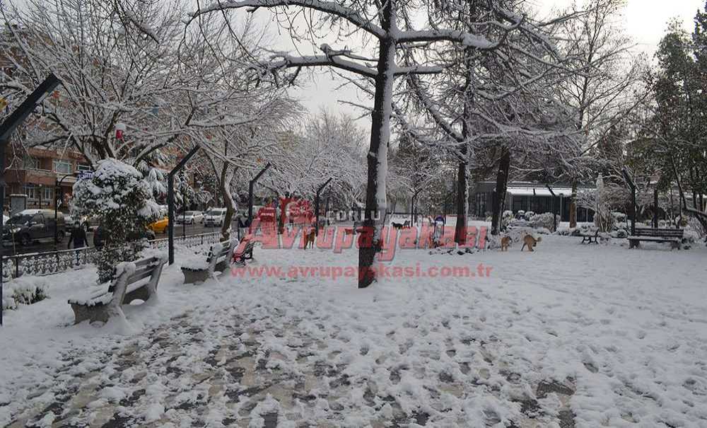 Çorlu'da Kar Yağışı Etkili Oldu