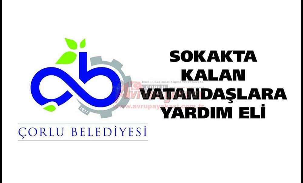 Sokakta Kalan Vatandaşlara Yardım Eli