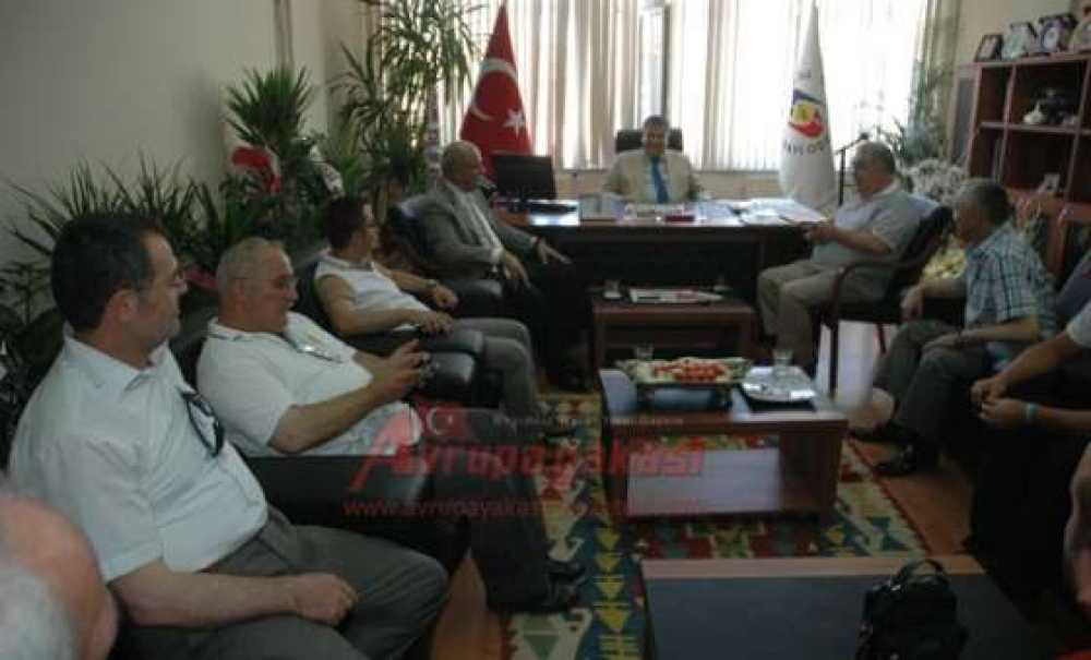 Emlakçılardan Ticaret Odasına Ziyaret