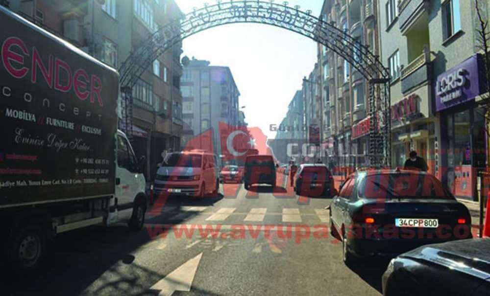 “Süsleme Yerine Trafik Sorununu Çözselerdi”