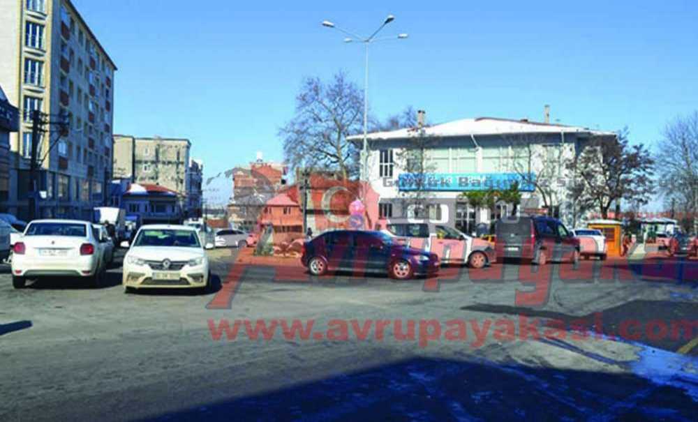 Tarihi Borsa Meydanı Atıl Kaldı