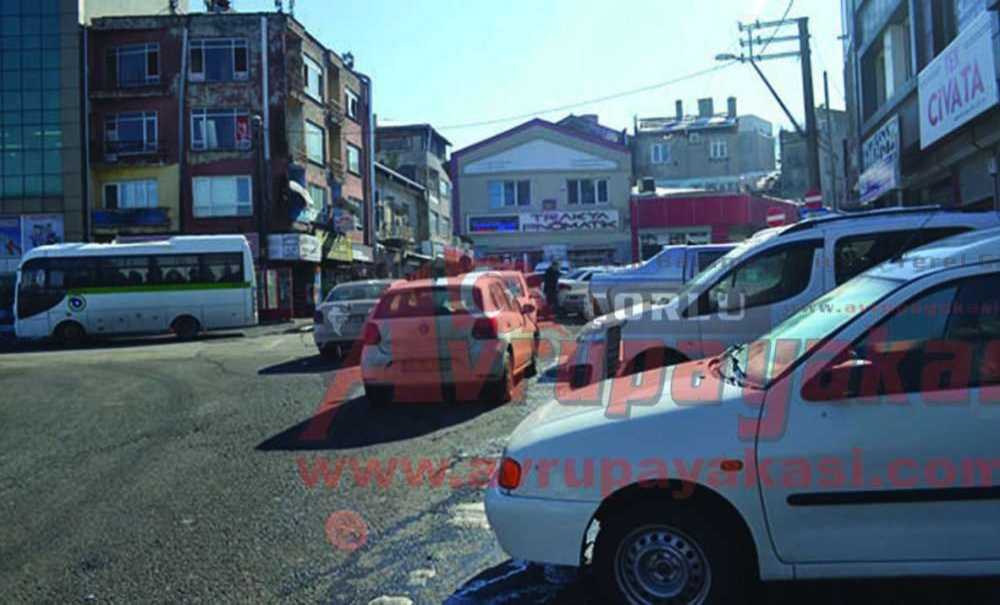 Tarihi Borsa Meydanı Atıl Kaldı