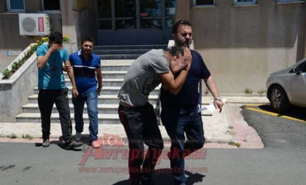 3 Gün Okulu Soydular