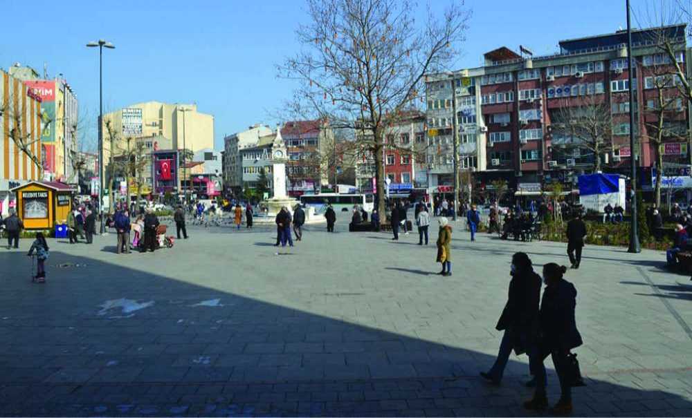 Havalar Isında Kalabalıklar Arttı