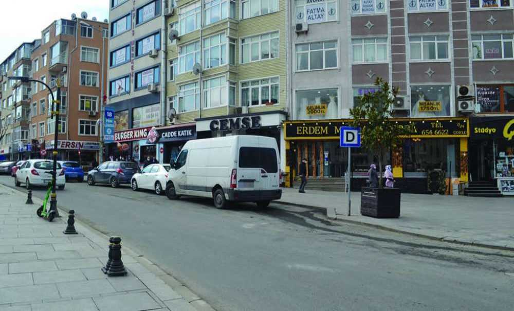 Durak Tabelası İnsin, Otopark Tabelası Konulsun!!!