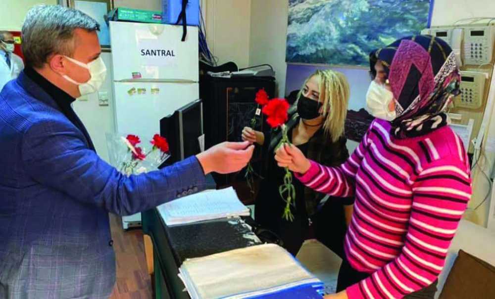 Mustafa Keskin Kadınlar Gününü Kutladı