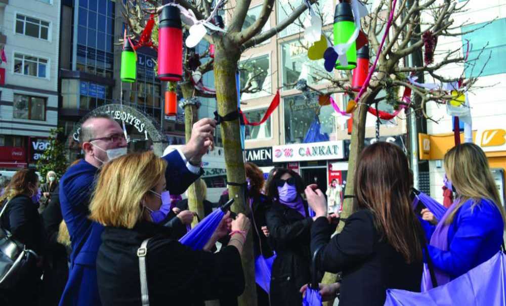 8 Mart Dünya Kadınlar Günü Kutlandı