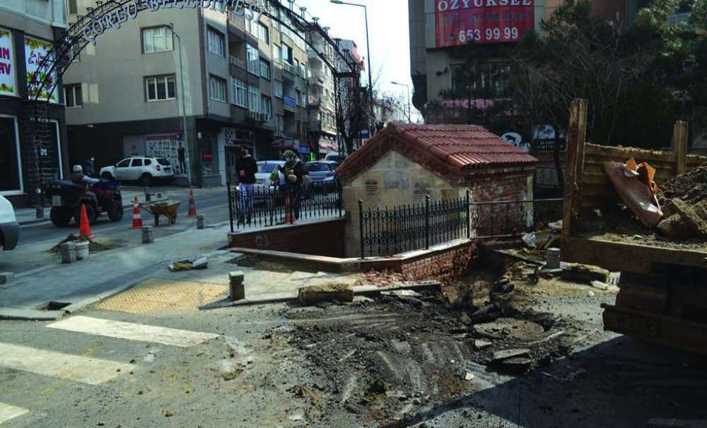 Tarihi Çeşmenin Başına Gelmeyen Kalmadı