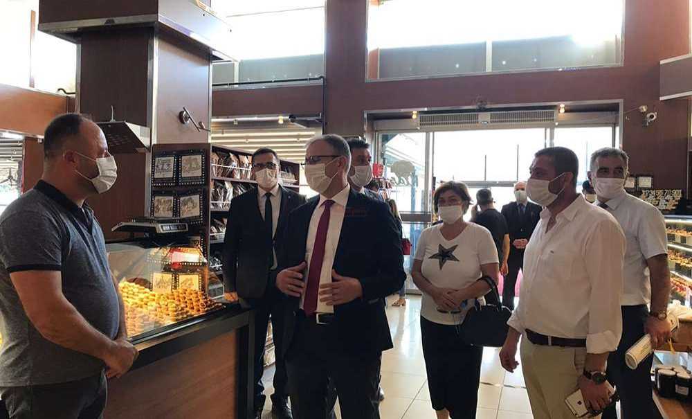 1 Yıldır Korona Virüsle Mücadele Sürüyor