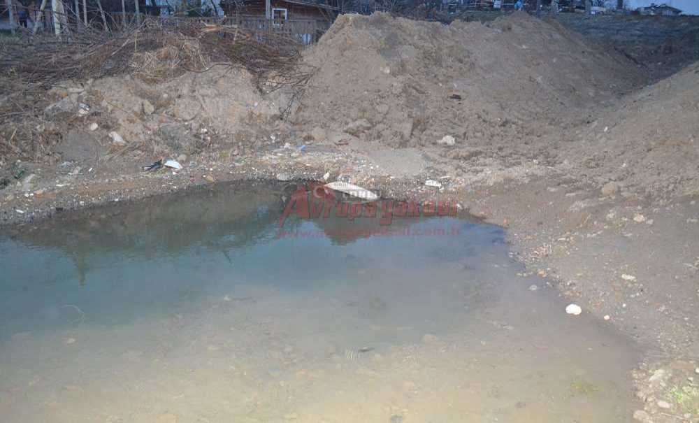 Mahalle Sakinleri Çözüm Bekliyor