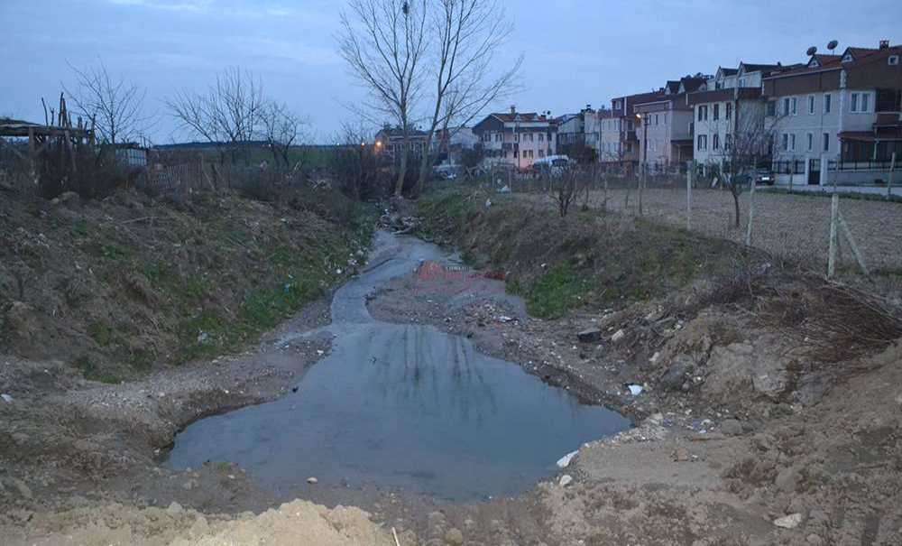 Mahalle Sakinleri Çözüm Bekliyor