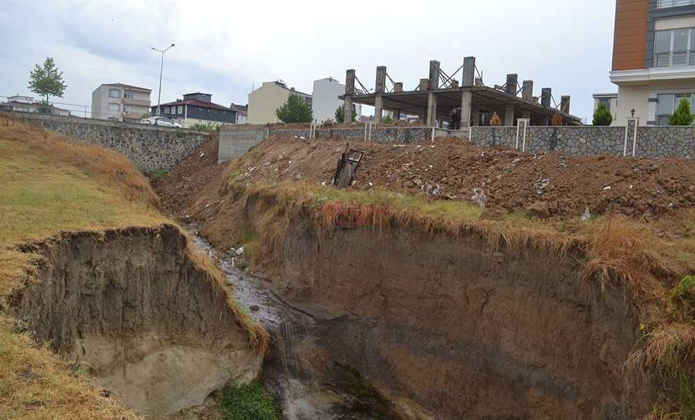 Mahalle Sakinleri Çözüm Bekliyor