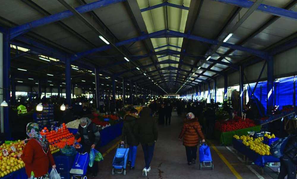 Pazar Yerlerinde Kontrol Elden Bırakılmıyor