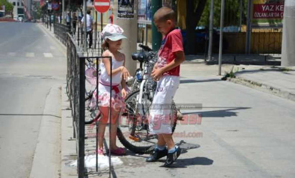 Yazın Ortasında Kartopu