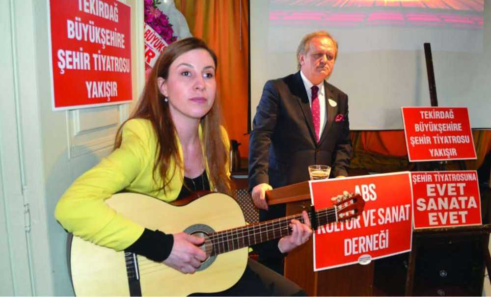 Şehir Tiyatrosu İçin İlk Meşale Yakıldı