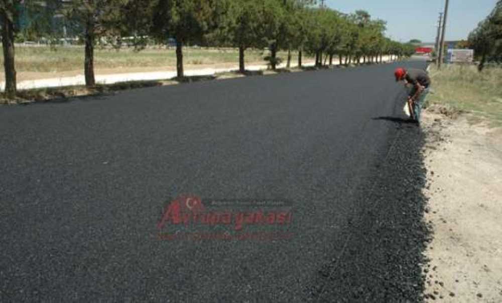 Sanayi Sitesinde Asfaltlama Başladı