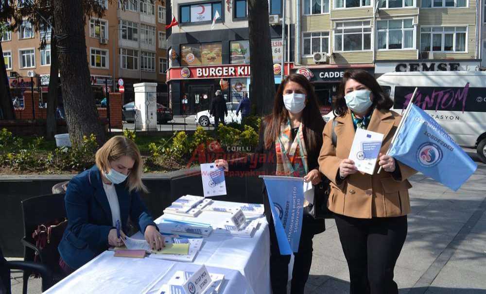 Otizmli Bireylerin Aileleri Böyle Seslendi: Sesimizi Duyan Var Mı?