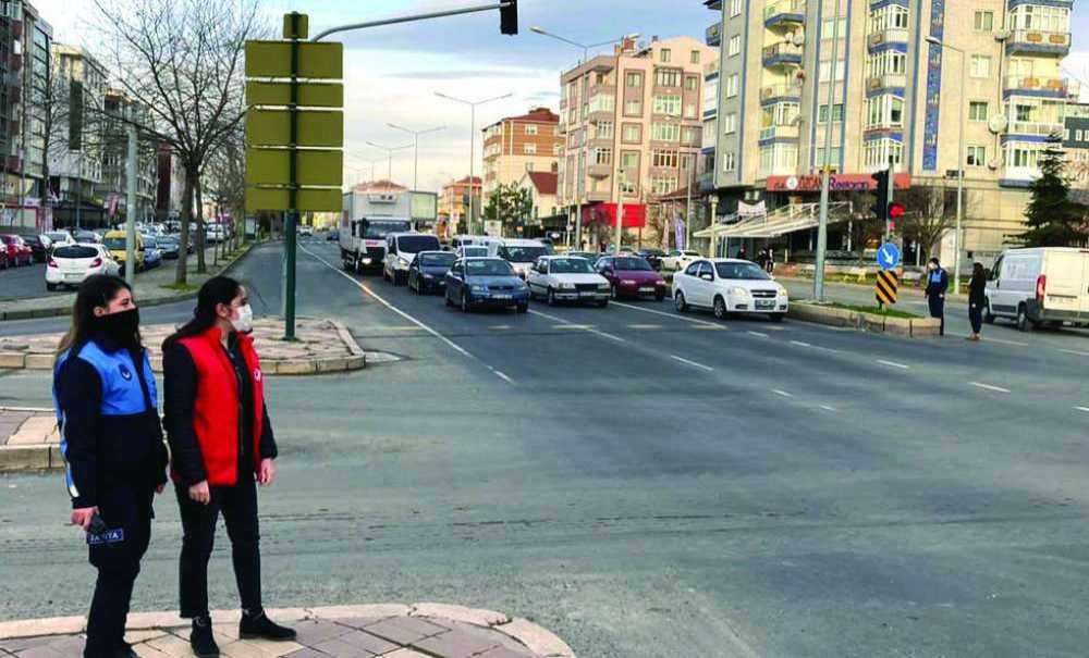 Zabıta Ekipleri Dilencilerle Mücadeleyi Sürdürüyor