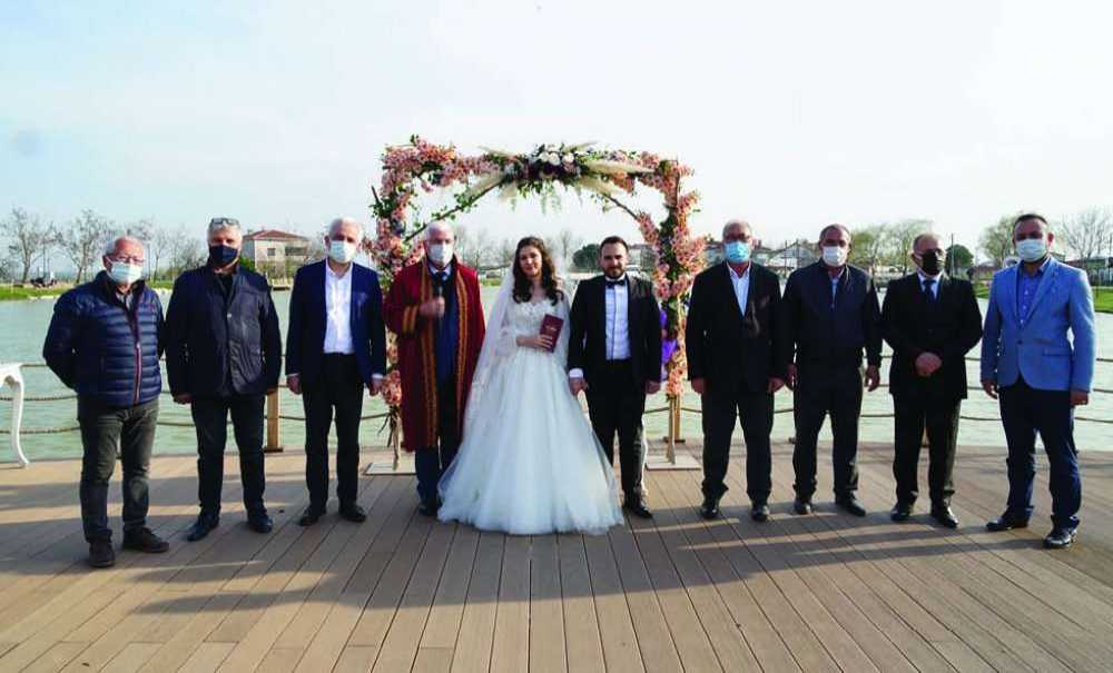 Gölette İlk Nikah Kıyıldı