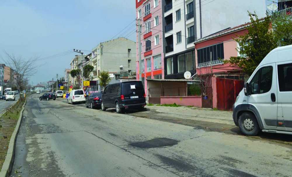 Bölge Esnafı Çamur İçinde Bırakıldı