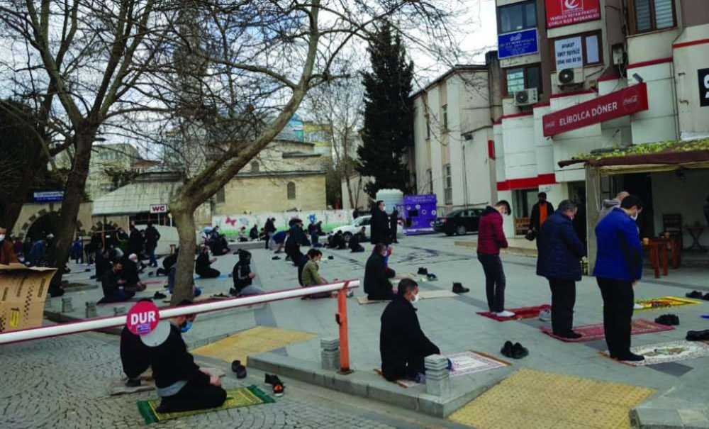 Ramazan Ayı'nın İlk Cuma Namazı Kılındı