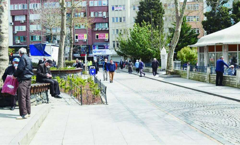 Virüsü Umursamayanlar Kuralları Gevşetiyor