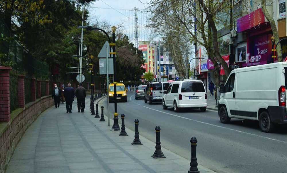 Virüsü Umursamayanlar Kuralları Gevşetiyor