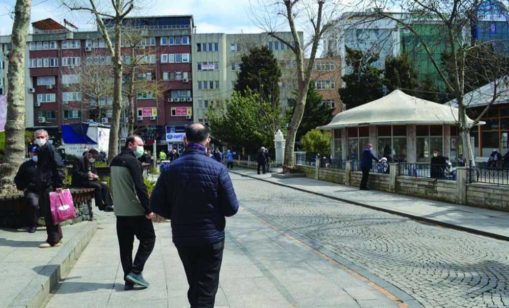 Virüsü Umursamayanlar Kuralları Gevşetiyor