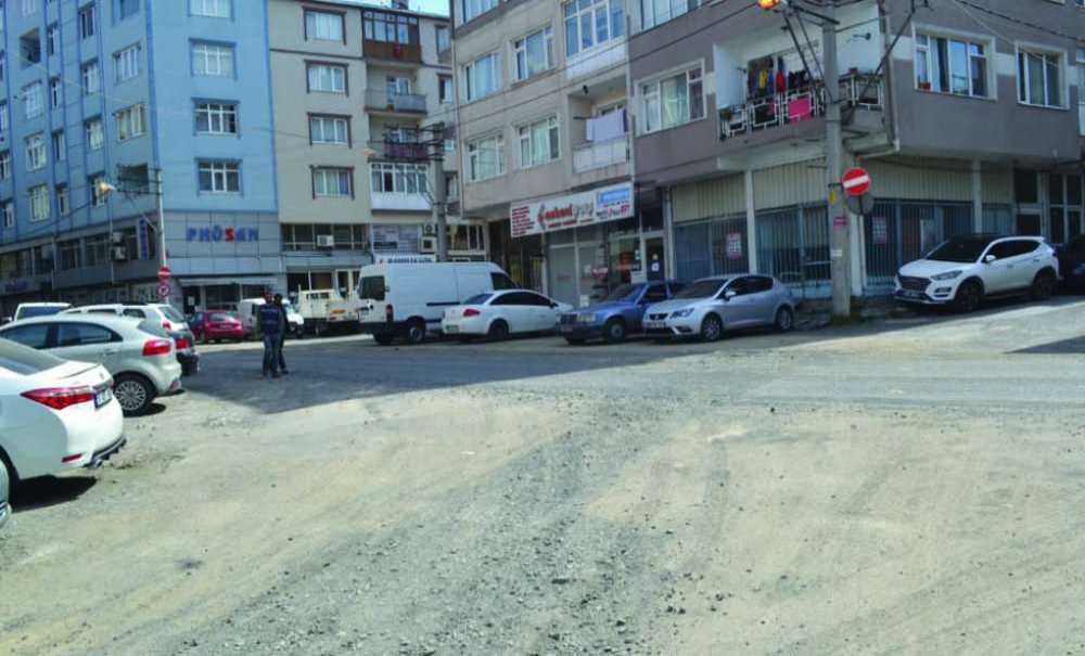 Mahalle Toz İçinde Bırakıldı!!!