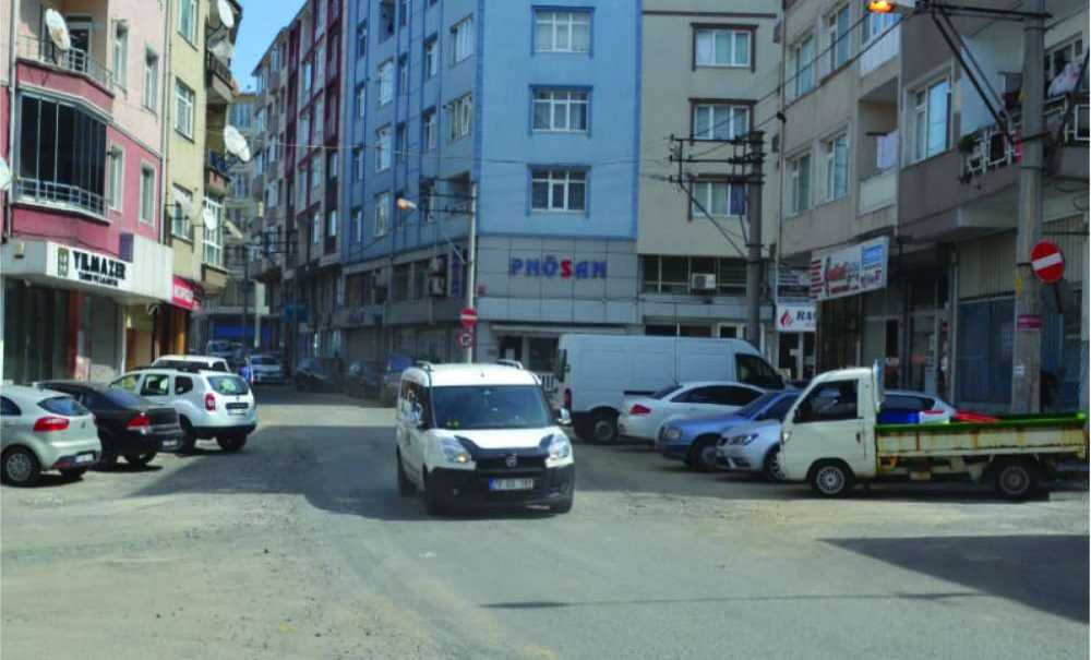 Mahalle Toz İçinde Bırakıldı!!!