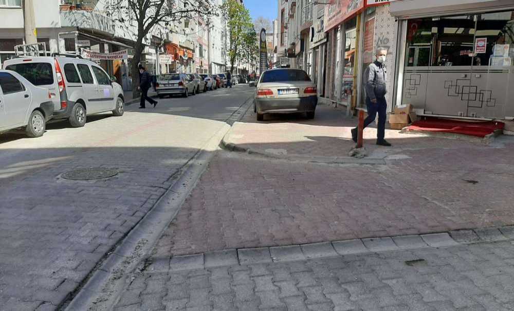 Şehir Merkezi Yanlış Araç Parkından Geçilmiyor