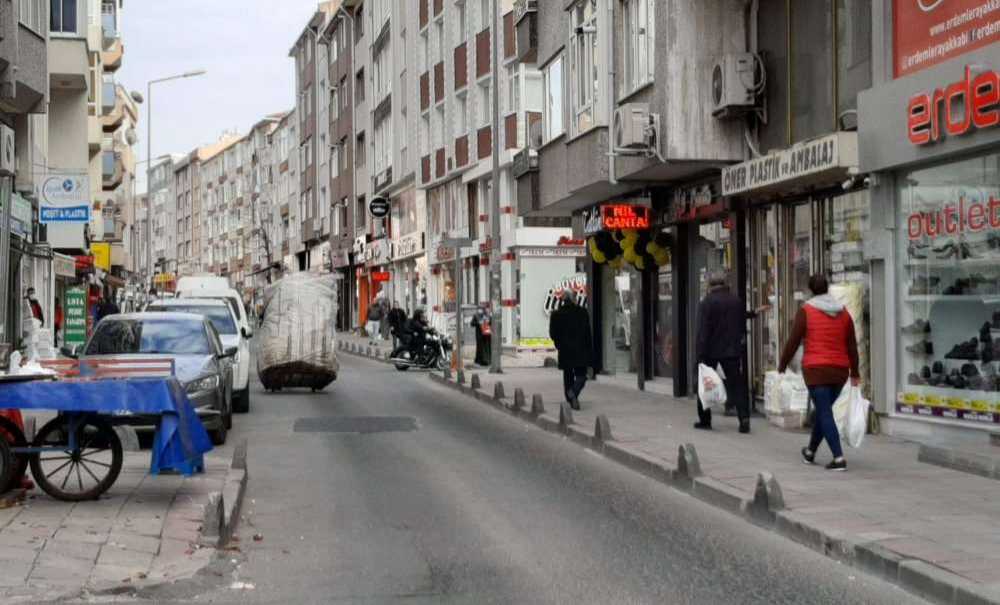 Çekçekçilerden Ters Yön İhlali!