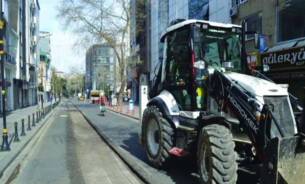 Omurtak Caddesi'ndeki Çalışmalar Hızlı Başladı