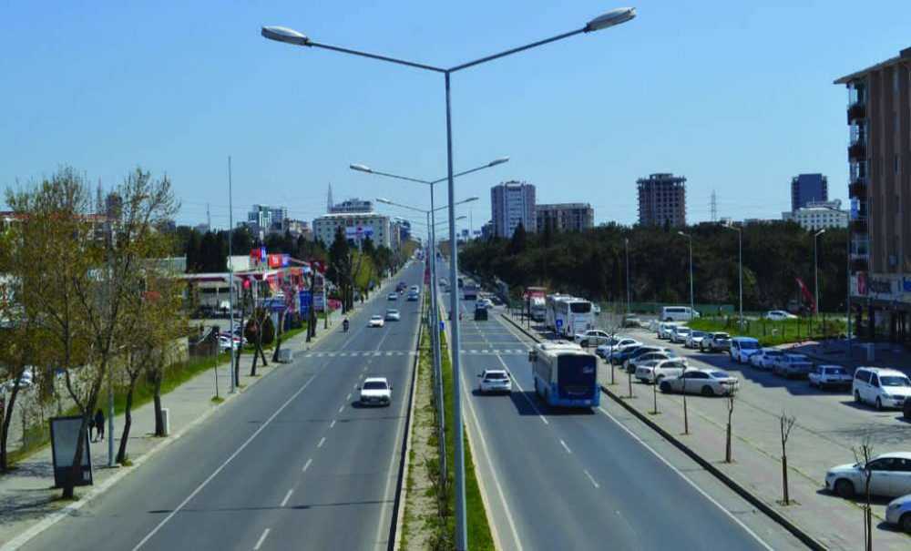 Beklenen Tam Kapanma Geldi