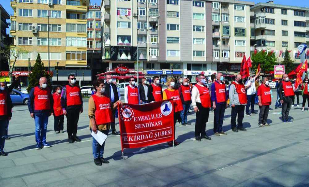 1 Mayıs Atatürk Meydanı'nda Kutlandı