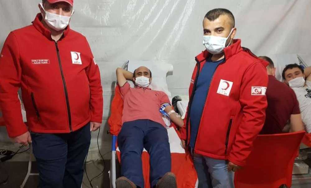 Kızılay Kan Toplamaya Devam Ediyor