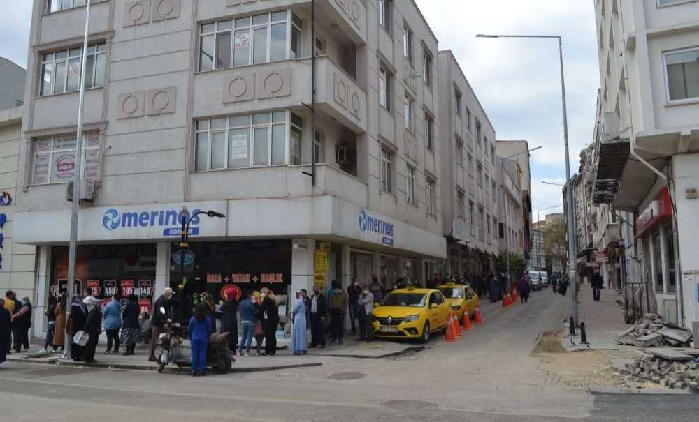 Oluşan Kuyruk, Görenleri Şaşırttı!