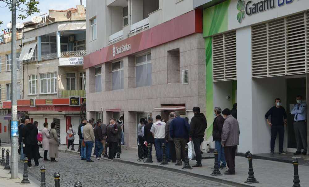 Oluşan Kuyruk, Görenleri Şaşırttı!