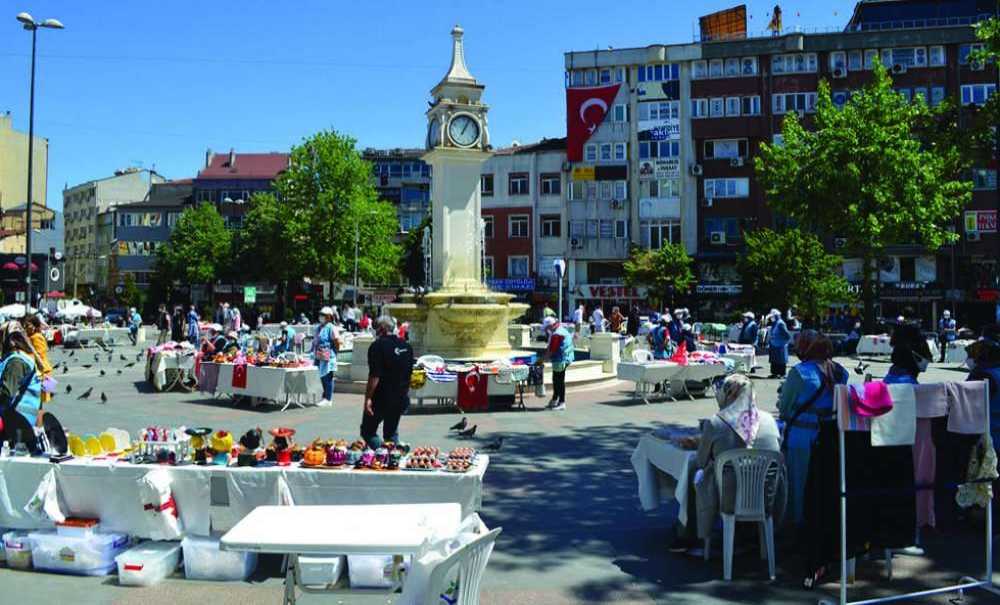 19 Mayıs İçin Hanımeli Çarşısı Kuruldu