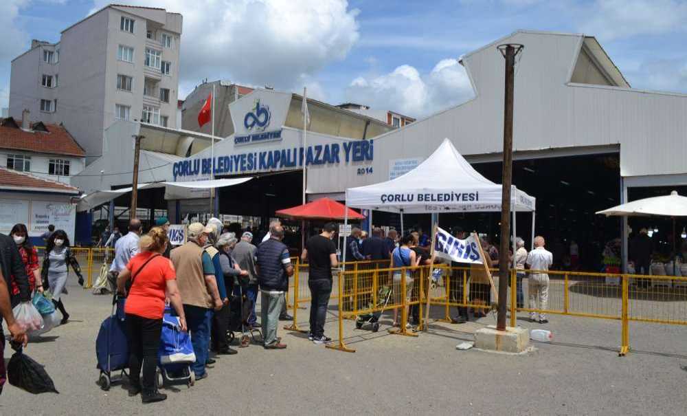 Pazar Yerlerindeki Pandemi Denetimleri Sürüyor
