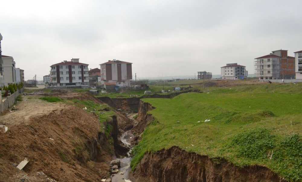 Dere Vatandaşları Korkutuyor