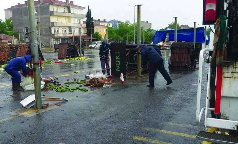 Ergene'de Semt Pazarlarının Temizliğine Gereken Özen Gösteriliyor
