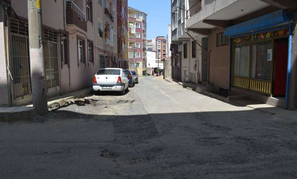 Tozun Toprağın İçinde Kalan Mahalleli Dert Yandı