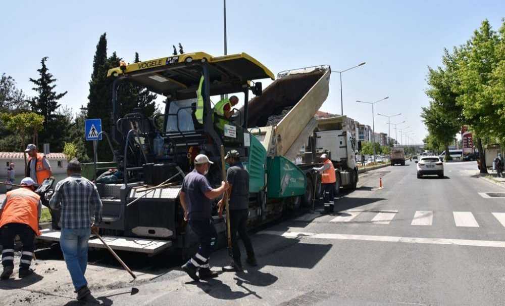 Büyükşehir'den Yollara Onarım